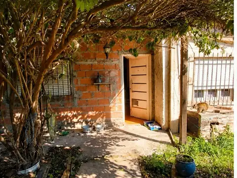 CASA EN VENTA Jose C. Paz a refaccionar