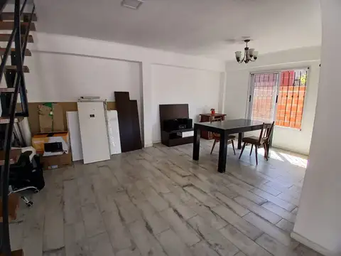 Depto Tipo Casa 3 ambientes con 1 baño