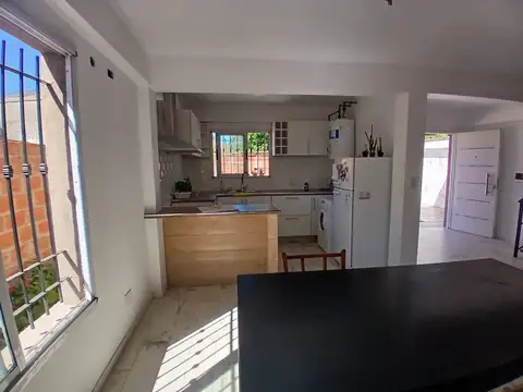 Depto Tipo Casa en Venta en Burzaco, USD 69.000