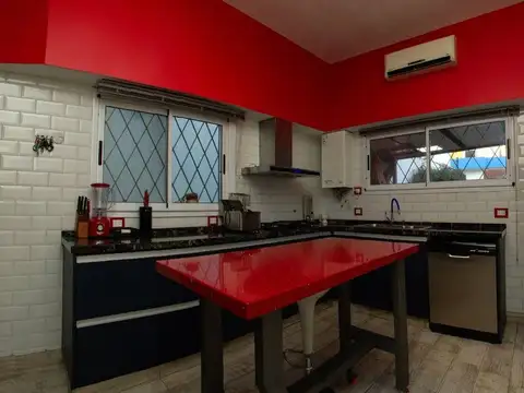 Casa en Venta en Villa Dominico, USD 170.000