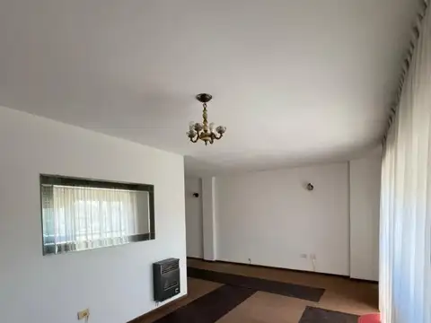 General Paz 636 , Piso 11