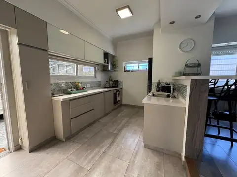 Depto Tipo Casa en Venta 5 años