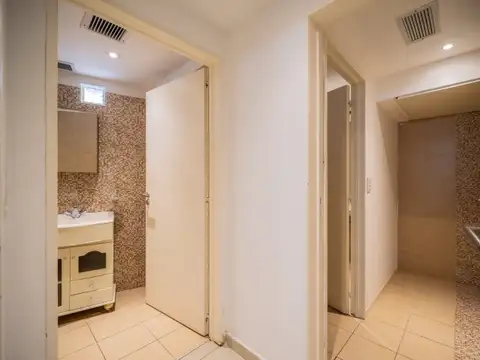 Av Dr R Balbin 3741 , Piso 2