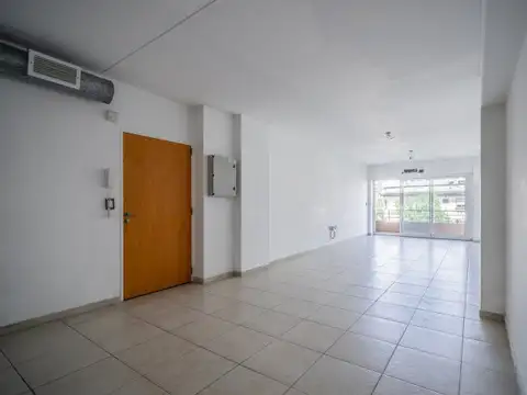 Av Dr R Balbin 3741 , Piso 2