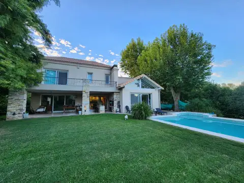 Casa en Venta de 5 dormitorios