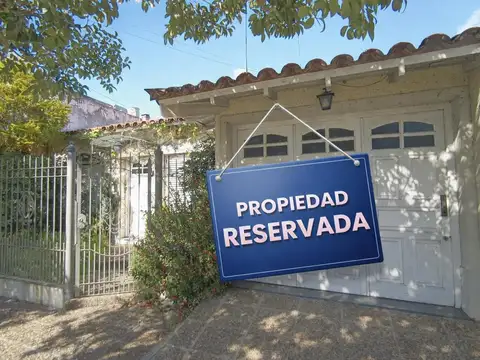 RESERVADA | Casa | Venta | 4 ambientes | Banfield