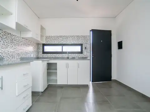 Calle 153 entre 34 y Avda Italia 100