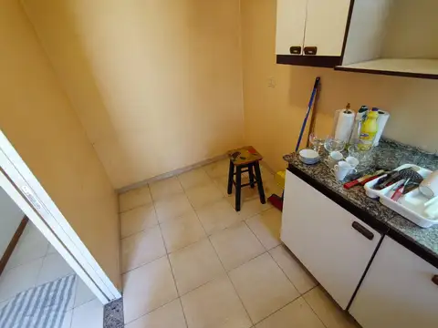 Departamento 4 ambientes con 2 baños
