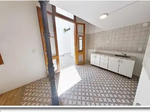 EXCELENTE PH 4 AMBIENTES CON PATIO Y TERRAZA