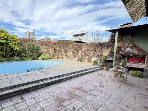 Casa en Fisherton Chaparro 703. Esquina 3 Dormitorios