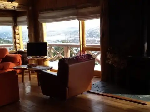 Casa 4 ambientes con 3 baños