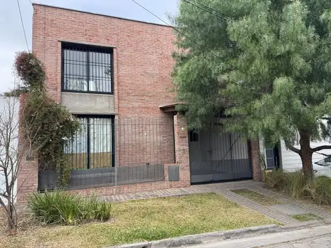 Casa en Venta en Barrio Grand Bourg, Salta