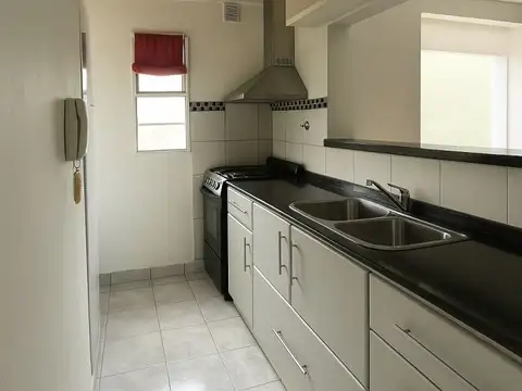 Emilio Mitre 200, Piso 2