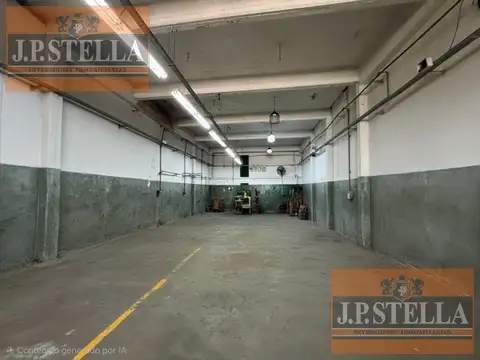 Galpón Industrial de Losa en Esquina 1470 m² en 2 Plantas - Villa Madero