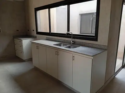 VENTA CASA EN ALTOS DEL ZAPLA