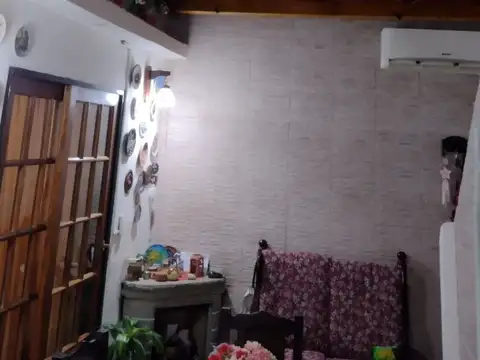 Hermoso departemabeto tiop Casa.con quincho y terraza