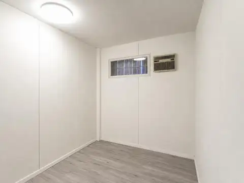 Oficina 8 ambientes con 3 baños
