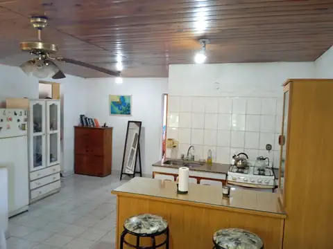 CASA MULTIFAMILIAR VENTA LLAVALLOL CON  FONDO
