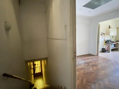 Depto Tipo Casa 6 ambientes con 2 baños