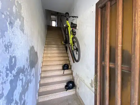 Depto Tipo Casa en Venta de 6 ambientes