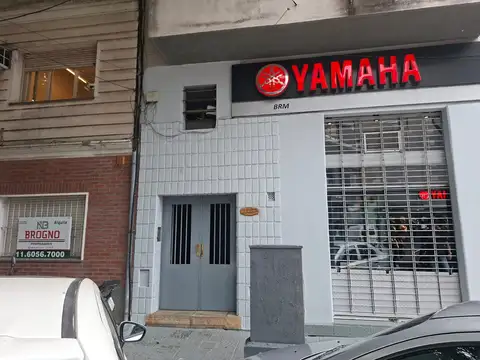 Oficina 32m2 - 1° piso , en el bajo de vicente lopez-