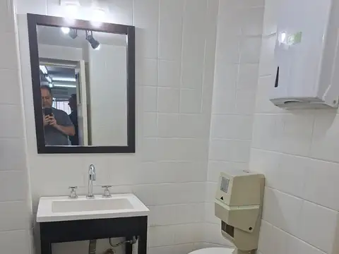 Oficina en Alquiler al Este