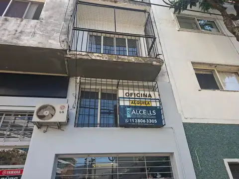 Oficina 32m2 - 1° piso , en el bajo de vicente lopez-