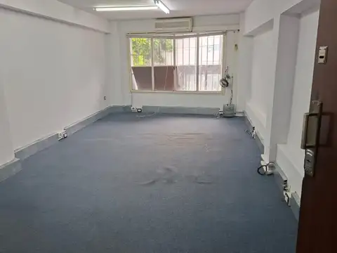 Oficina en Alquiler en Vicente Lopez Vias / Rio, $ 700.000