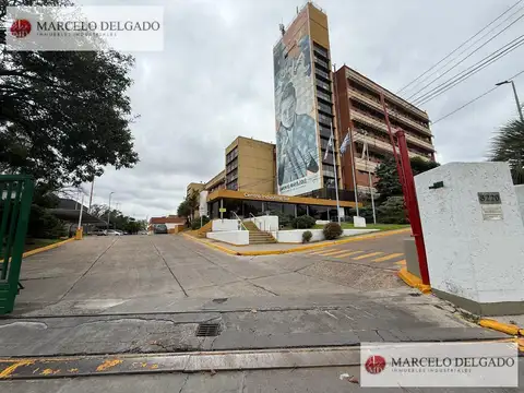 Depósito / Galpon de 400 m2 en Villa Soldati Venta o Alquiler
