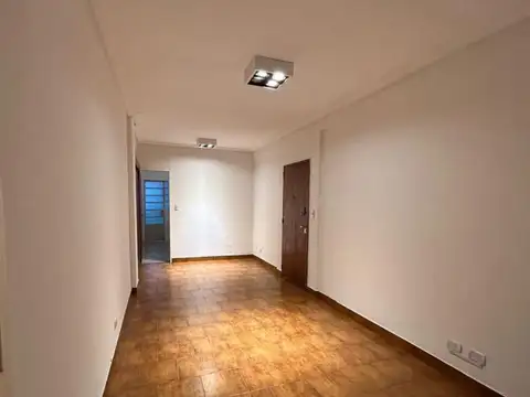 Departamento 3 ambientes en alquiler ? Planta baja con patio y galería