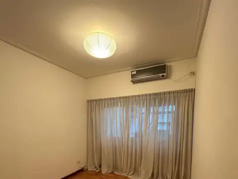 Conesa 2200, Piso PB