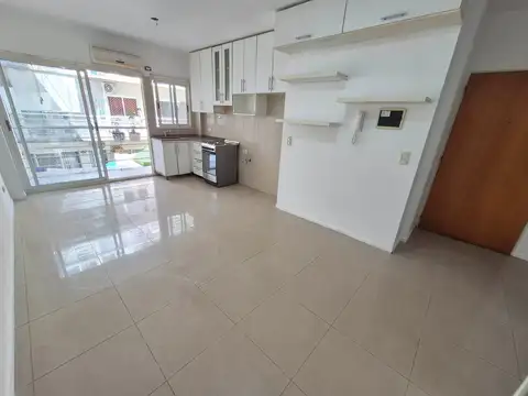DEPARTAMENTO MONOAMBIENTE CON BALCON