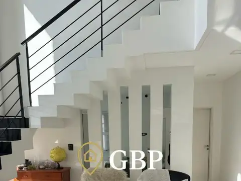 Casa en Alquiler en Club de campo Cruz del Sur, USD 1.700