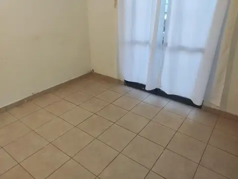 Depto Tipo Casa en Alquiler 40 años