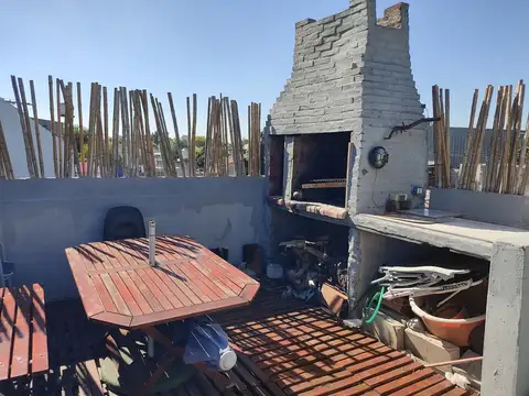 Depto Tipo Casa en Alquiler de 2 dormitorios