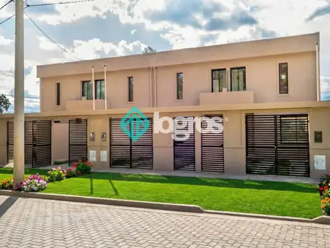 Dúplex en venta en zona UCASAL, Salta