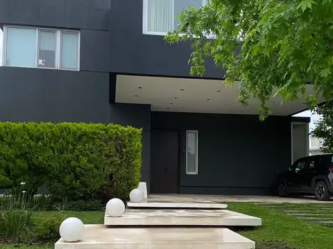 Casa en Alquiler Temporal al Noroeste