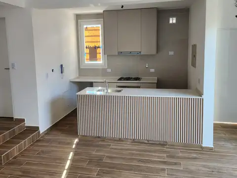 Casa 4 ambientes con 3 baños