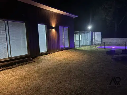 Casa en venta c/ cochera en Cuchilla Alta