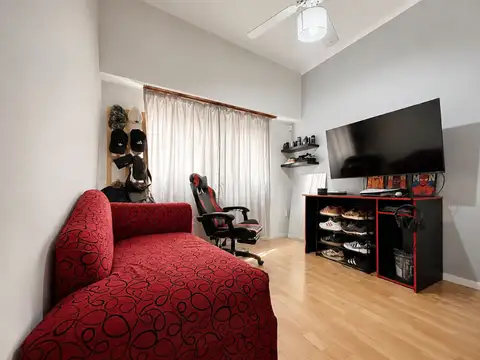 Venta de gran Casa + Depto en Lomas del Mirador