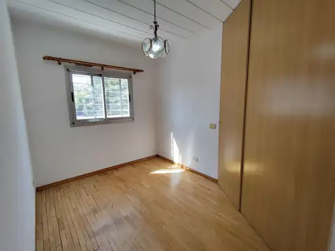 Departamento 4 ambientes en alquiler en Versalles