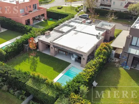 Casa en venta de una planta - APTO CREDITO - La Comarca Bancalari