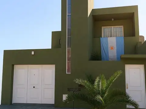 Casa en venta - Barrio Altamira