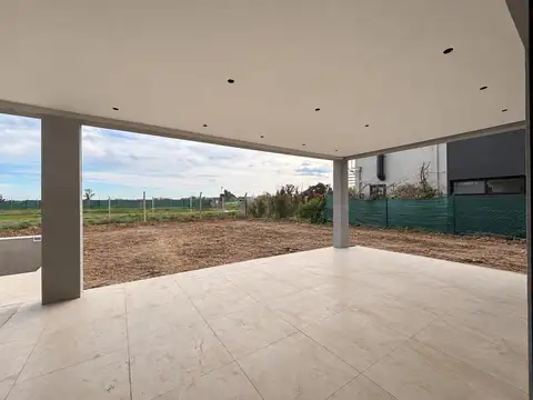 Casa En Venta Barrio Cerrado Vila Marina II, Tigre 5 Ambientes