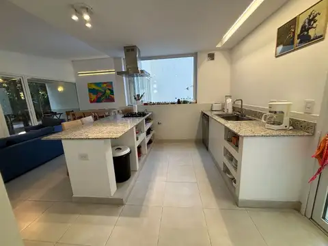 Venta casa Costa Esmeralda Barrio Bosque con Gas