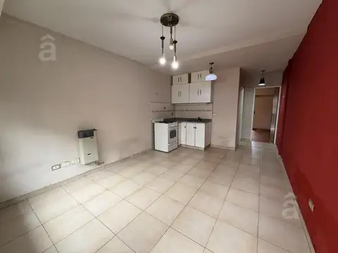 Depto Tipo Casa en Venta en Villa Ballester, USD 95.000