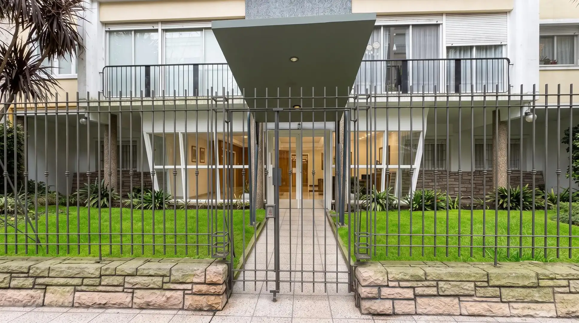 Departamento 3 ambientes al frente con balcón | Gascón al 1700