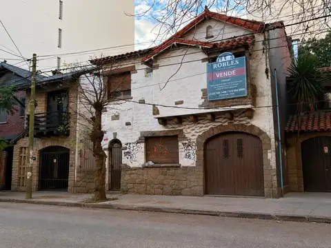 Chalet en el entorno de Plaza Mitre