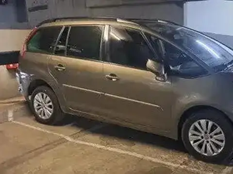 Marcelo Torcuato De Alvear 400