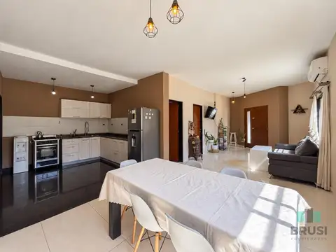 Casa en Venta en Banfield, USD 129.000